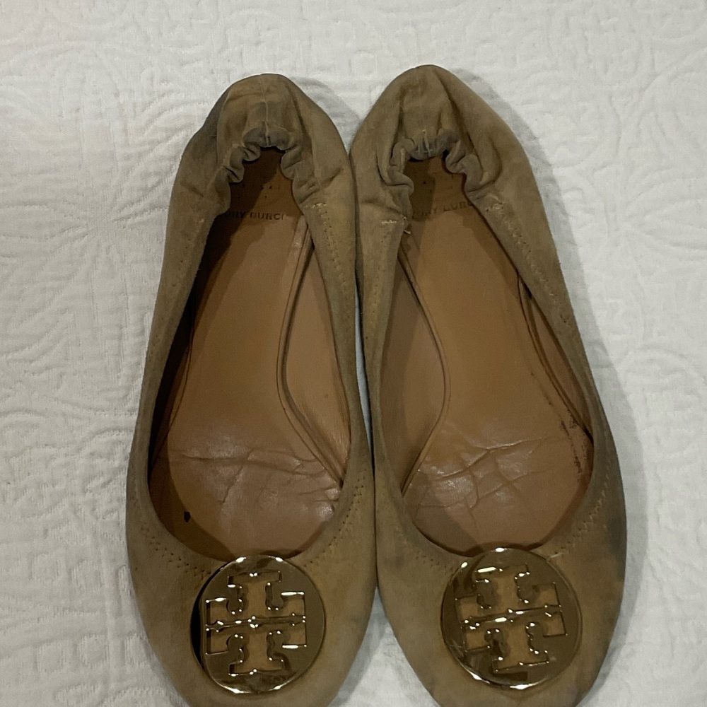Tory Burch Beige Ballet Flats with Gold Logo